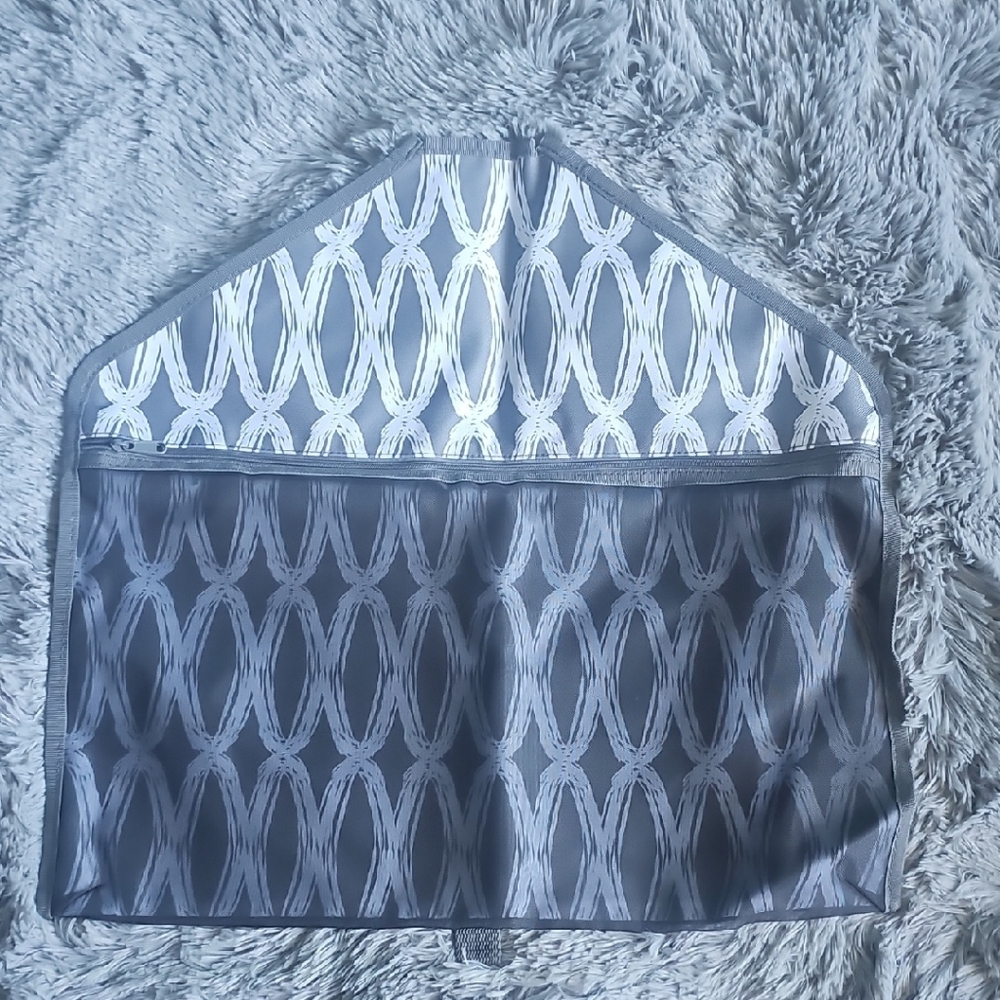 Thirty-One Gray and White Hanging Organizer